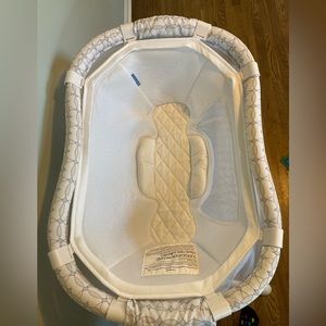MySnuggly Newborn Insert for Halo Bassinet